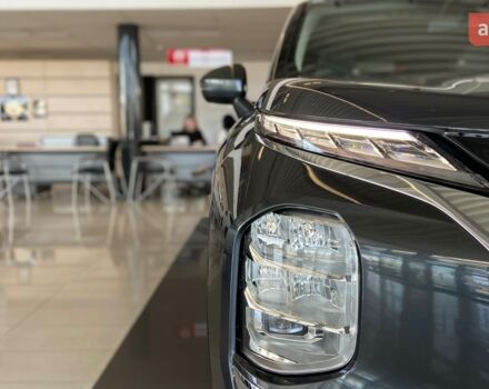 Мицубиси Аутлендер, объемом двигателя 2.49 л и пробегом 0 тыс. км за 42191 $, фото 2 на Automoto.ua