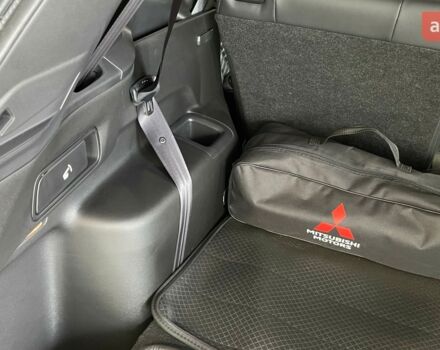 Мицубиси Аутлендер 2024 в Львове на Automoto.ua Мицубиси Аутлендер, объемом двигателя 2.49 л и пробегом 0 тыс. км за 40501 $, фото 48 на Automoto.ua