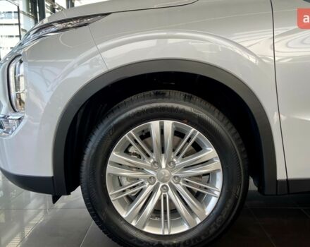 Мицубиси Аутлендер, объемом двигателя 2.49 л и пробегом 0 тыс. км за 35580 $, фото 10 на Automoto.ua