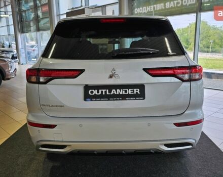 Міцубісі Аутлендер, об'ємом двигуна 2.49 л та пробігом 0 тис. км за 42462 $, фото 4 на Automoto.ua