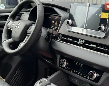 купить новое авто Мицубиси Аутлендер 2025 года от официального дилера Mitsubishi Motors Чернівці Мицубиси фото