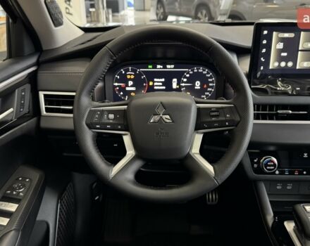 Мицубиси Аутлендер 2025 в Львове на Automoto.ua Мицубиси Аутлендер, объемом двигателя 2.49 л и пробегом 0 тыс. км за 44781 $, фото 18 на Automoto.ua