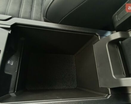 Міцубісі Аутлендер, об'ємом двигуна 2.49 л та пробігом 0 тис. км за 39643 $, фото 38 на Automoto.ua