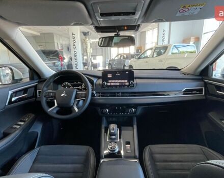 Мицубиси Аутлендер 2025 в Львове на Automoto.ua Мицубиси Аутлендер, объемом двигателя 2.49 л и пробегом 0 тыс. км за 39690 $, фото 16 на Automoto.ua