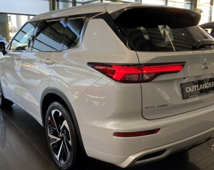 Мицубиси Аутлендер 2025 в Виннице на Automoto.ua Мицубиси Аутлендер, объемом двигателя 2.49 л и пробегом 0 тыс. км за 42113 $, фото 4 на Automoto.ua