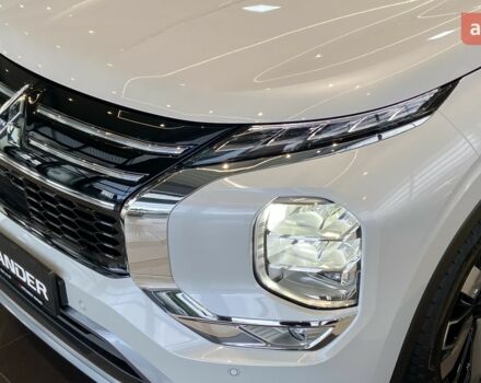 Мицубиси Аутлендер, объемом двигателя 2.49 л и пробегом 0 тыс. км за 43763 $, фото 2 на Automoto.ua