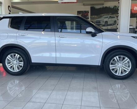 Мицубиси Аутлендер 2025 в Львове на Automoto.ua Мицубиси Аутлендер, объемом двигателя 2.49 л и пробегом 0 тыс. км за 39690 $, фото 8 на Automoto.ua