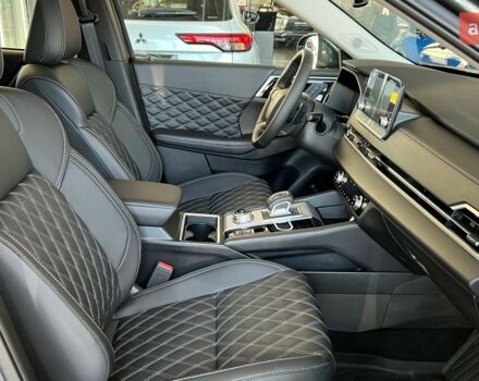 Мицубиси Аутлендер 2025 года купить новое авто Мицубиси Аутлендер 2025 года от официального дилера Автоцентр AUTO.RIA Мицубиси фото