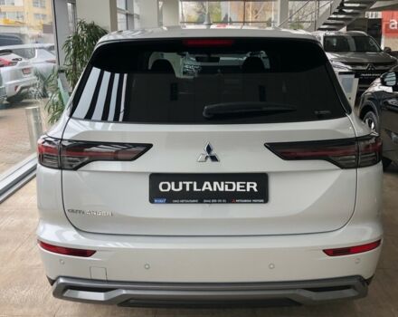 Мицубиси Аутлендер, объемом двигателя 2.49 л и пробегом 0 тыс. км за 39633 $, фото 3 на Automoto.ua