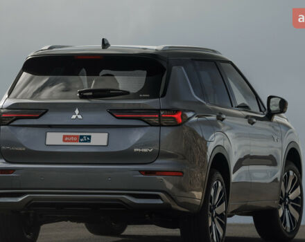 Мицубиси Аутлендер, объемом двигателя 2.49 л и пробегом 0 тыс. км за 33373 $, фото 8 на Automoto.ua