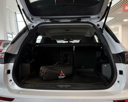 Мицубиси Аутлендер, объемом двигателя 2.49 л и пробегом 0 тыс. км за 34296 $, фото 19 на Automoto.ua