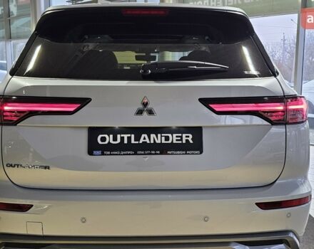 Мицубиси Аутлендер, объемом двигателя 2.49 л и пробегом 0 тыс. км за 44024 $, фото 4 на Automoto.ua