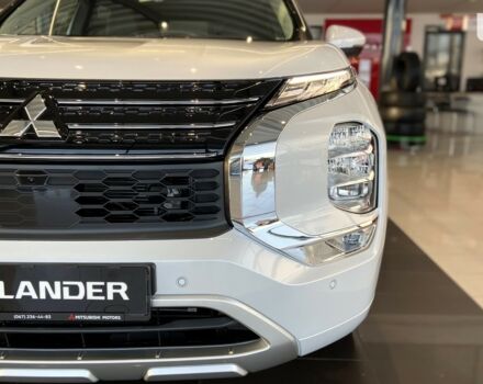 Мицубиси Аутлендер 2025 в Виннице на Automoto.ua Мицубиси Аутлендер, объемом двигателя 2.49 л и пробегом 0 тыс. км за 42113 $, фото 2 на Automoto.ua