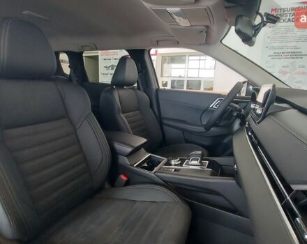 Мицубиси Аутлендер, объемом двигателя 2.49 л и пробегом 0 тыс. км за 36171 $, фото 10 на Automoto.ua
