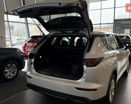 Мицубиси Аутлендер, объемом двигателя 2.49 л и пробегом 0 тыс. км за 34296 $, фото 17 на Automoto.ua