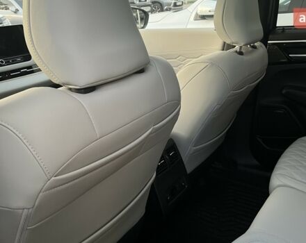 Мицубиси Аутлендер, объемом двигателя 2.49 л и пробегом 0 тыс. км за 44024 $, фото 7 на Automoto.ua