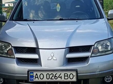 Мицубиси Аутлендер 2004 в Виноградове на Automoto.ua Мицубиси Аутлендер, объемом двигателя 2.4 л и пробегом 265 тыс. км за 5100 $, фото 1 на Automoto.ua