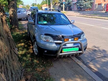 Мицубиси Аутлендер 2005 в Николаеве на Automoto.ua Мицубиси Аутлендер, объемом двигателя 20 л и пробегом 310 тыс. км за 6000 $, фото 1 на Automoto.ua