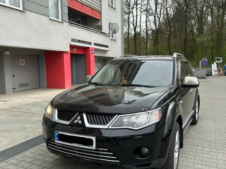 Мицубиси Аутлендер 2008 в Стрые на Automoto.ua Мицубиси Аутлендер, объемом двигателя 3 л и пробегом 142 тыс. км за 10500 $, фото 1 на Automoto.ua