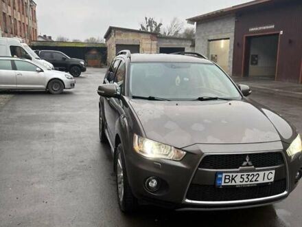 Мицубиси Аутлендер, объемом двигателя 2.2 л и пробегом 184 тыс. км за 11200 $, фото 1 на Automoto.ua