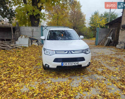 Мицубиси Аутлендер, объемом двигателя 3 л и пробегом 235 тыс. км за 12700 $, фото 1 на Automoto.ua