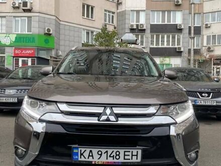 Мицубиси Аутлендер 2015 в Киеве на Automoto.ua Мицубиси Аутлендер, объемом двигателя 3 л и пробегом 170 тыс. км за 16800 $, фото 1 на Automoto.ua