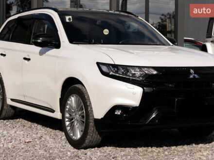 Мицубиси Аутлендер 2019 в Черновцах на Automoto.ua Мицубиси Аутлендер, объемом двигателя 2.36 л и пробегом 55 тыс. км за 33000 $, фото 1 на Automoto.ua