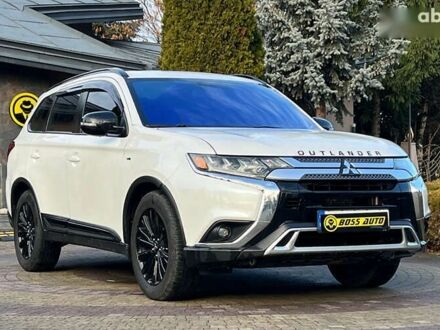 Мицубиси Аутлендер, объемом двигателя 3 л и пробегом 56 тыс. км за 20150 $, фото 1 на Automoto.ua