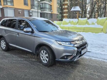 Мицубиси Аутлендер 2021 в Киеве на Automoto.ua Мицубиси Аутлендер, объемом двигателя 2 л и пробегом 118 тыс. км за 19968 $, фото 1 на Automoto.ua
