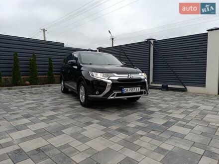 Мицубиси Аутлендер 2021 в Черкассах на Automoto.ua Мицубиси Аутлендер, объемом двигателя 2 л и пробегом 35 тыс. км за 23000 $, фото 1 на Automoto.ua