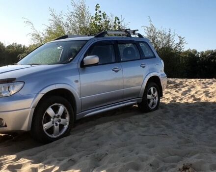 Серый Мицубиси Аутлендер, объемом двигателя 2 л и пробегом 138 тыс. км за 7600 $, фото 4 на Automoto.ua