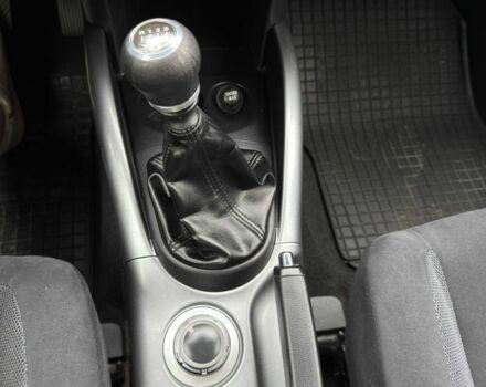 Серый Мицубиси Аутлендер, объемом двигателя 2 л и пробегом 275 тыс. км за 8500 $, фото 11 на Automoto.ua