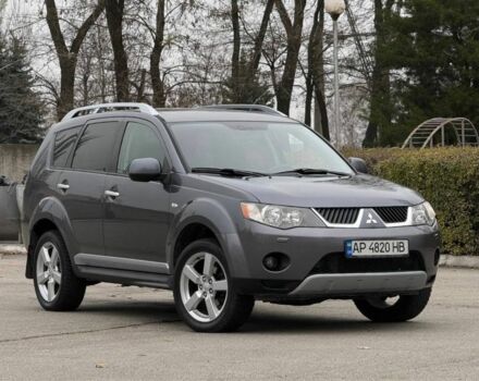 Серый Мицубиси Аутлендер, объемом двигателя 2 л и пробегом 275 тыс. км за 8500 $, фото 5 на Automoto.ua