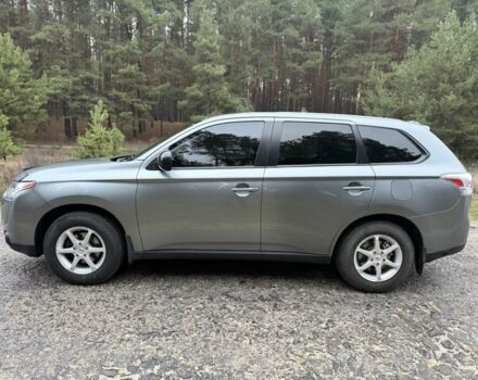 Серый Мицубиси Аутлендер, объемом двигателя 2.4 л и пробегом 150 тыс. км за 10900 $, фото 3 на Automoto.ua