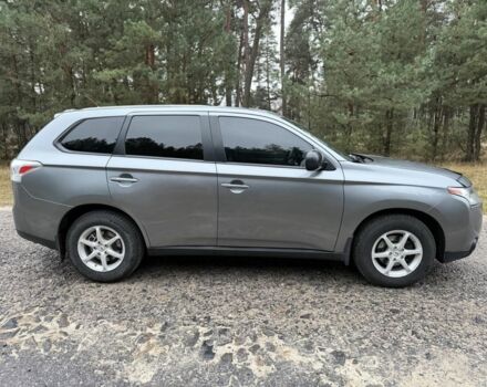 Серый Мицубиси Аутлендер, объемом двигателя 2.4 л и пробегом 150 тыс. км за 10900 $, фото 4 на Automoto.ua