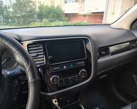 Сірий Міцубісі Аутлендер, об'ємом двигуна 2.4 л та пробігом 95 тис. км за 16800 $, фото 10 на Automoto.ua