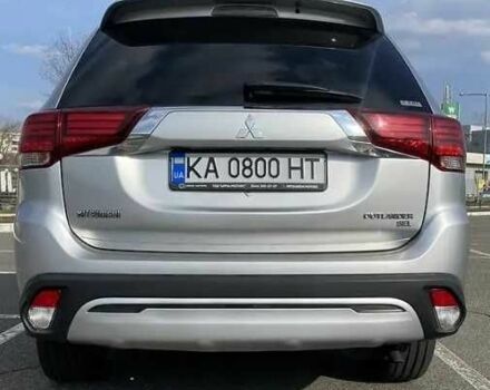 Сірий Міцубісі Аутлендер, об'ємом двигуна 0 л та пробігом 80 тис. км за 18200 $, фото 3 на Automoto.ua