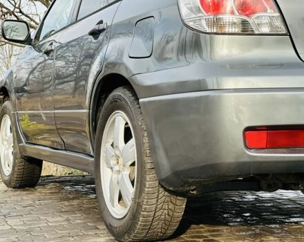 Сірий Міцубісі Аутлендер, об'ємом двигуна 2 л та пробігом 280 тис. км за 3500 $, фото 6 на Automoto.ua