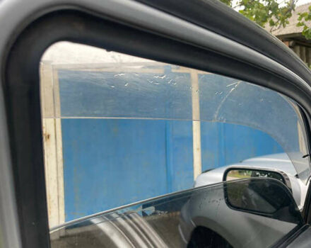 Сірий Міцубісі Аутлендер, об'ємом двигуна 2 л та пробігом 252 тис. км за 4600 $, фото 16 на Automoto.ua