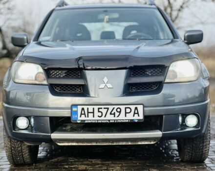 Сірий Міцубісі Аутлендер, об'ємом двигуна 2 л та пробігом 280 тис. км за 3500 $, фото 2 на Automoto.ua