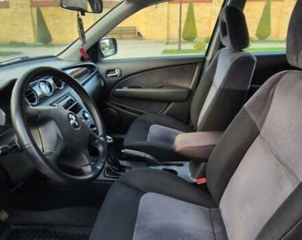 Серый Мицубиси Аутлендер, объемом двигателя 2 л и пробегом 209 тыс. км за 5800 $, фото 8 на Automoto.ua