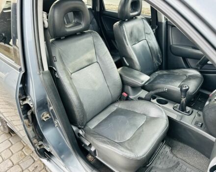 Сірий Міцубісі Аутлендер, об'ємом двигуна 2 л та пробігом 280 тис. км за 3500 $, фото 11 на Automoto.ua