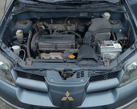 Сірий Міцубісі Аутлендер, об'ємом двигуна 2 л та пробігом 160 тис. км за 4800 $, фото 15 на Automoto.ua