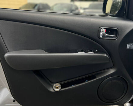 Сірий Міцубісі Аутлендер, об'ємом двигуна 2.4 л та пробігом 240 тис. км за 6700 $, фото 6 на Automoto.ua