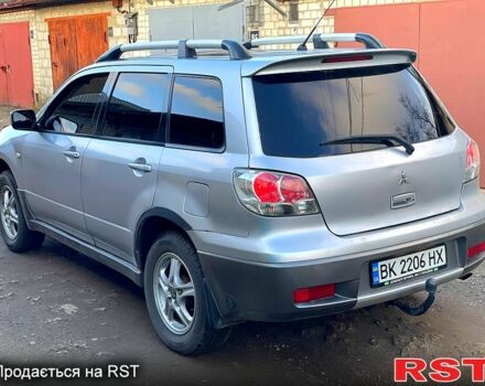 Сірий Міцубісі Аутлендер, об'ємом двигуна 2 л та пробігом 333 тис. км за 4850 $, фото 4 на Automoto.ua