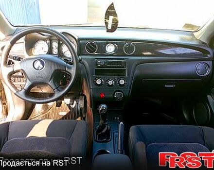 Серый Мицубиси Аутлендер, объемом двигателя 2 л и пробегом 280 тыс. км за 5500 $, фото 3 на Automoto.ua