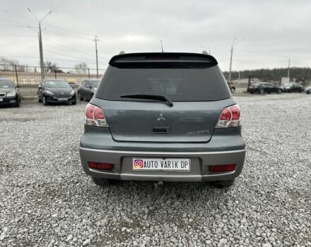 Серый Мицубиси Аутлендер, объемом двигателя 0 л и пробегом 265 тыс. км за 6300 $, фото 4 на Automoto.ua