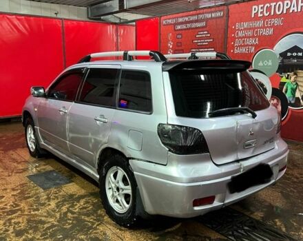 Серый Мицубиси Аутлендер, объемом двигателя 0 л и пробегом 400 тыс. км за 2500 $, фото 1 на Automoto.ua