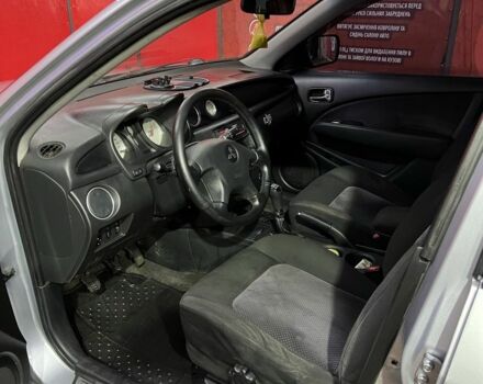 Серый Мицубиси Аутлендер, объемом двигателя 0 л и пробегом 300 тыс. км за 2500 $, фото 7 на Automoto.ua