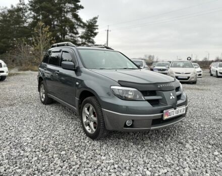 Серый Мицубиси Аутлендер, объемом двигателя 0 л и пробегом 265 тыс. км за 6300 $, фото 2 на Automoto.ua